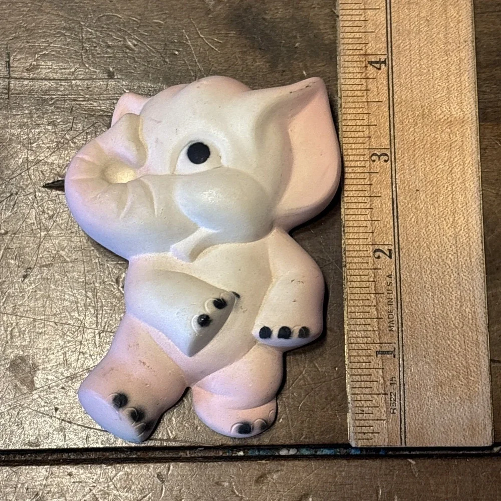 VTG 60s MCM Pink Elephant Miller Studios Chalkware Wall Plaque Hanging Art Decor